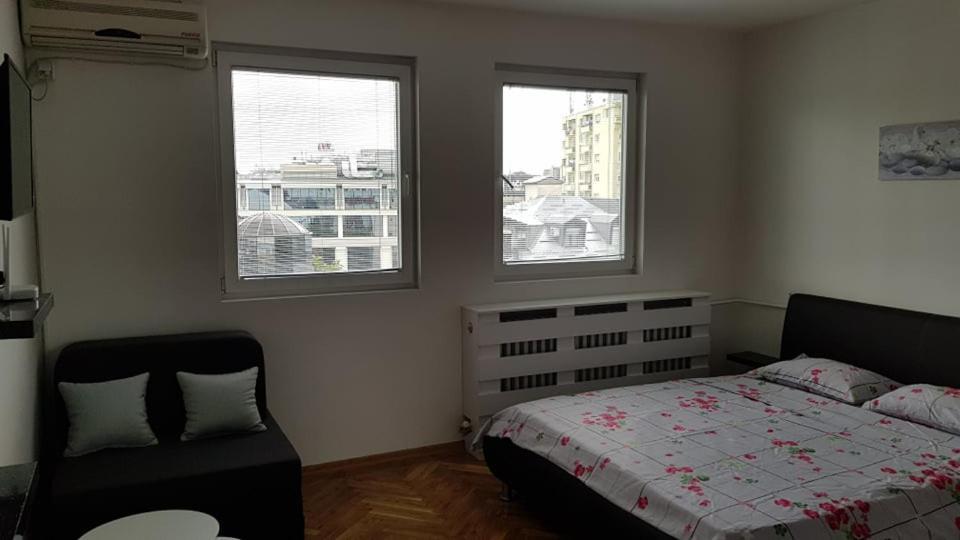 Central View Apartment Скопье Экстерьер фото