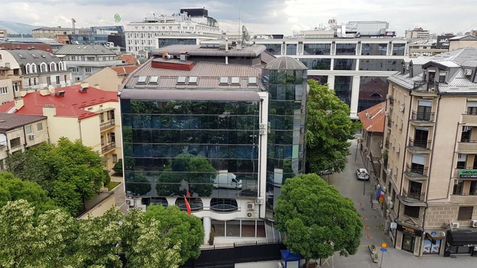 Central View Apartment Скопье Экстерьер фото